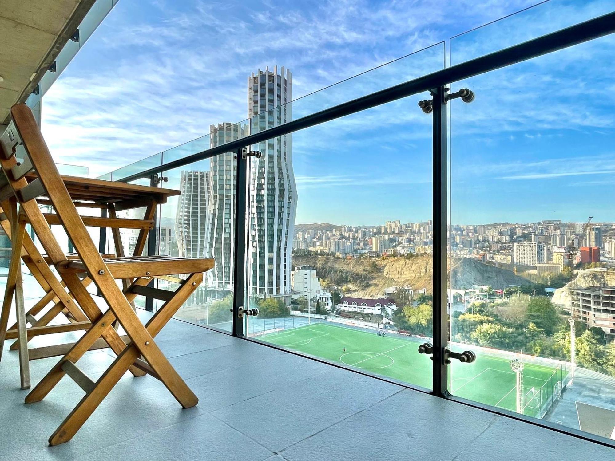 Full Comfort Apartment At Chavchavadze Tbilisi Exterior photo