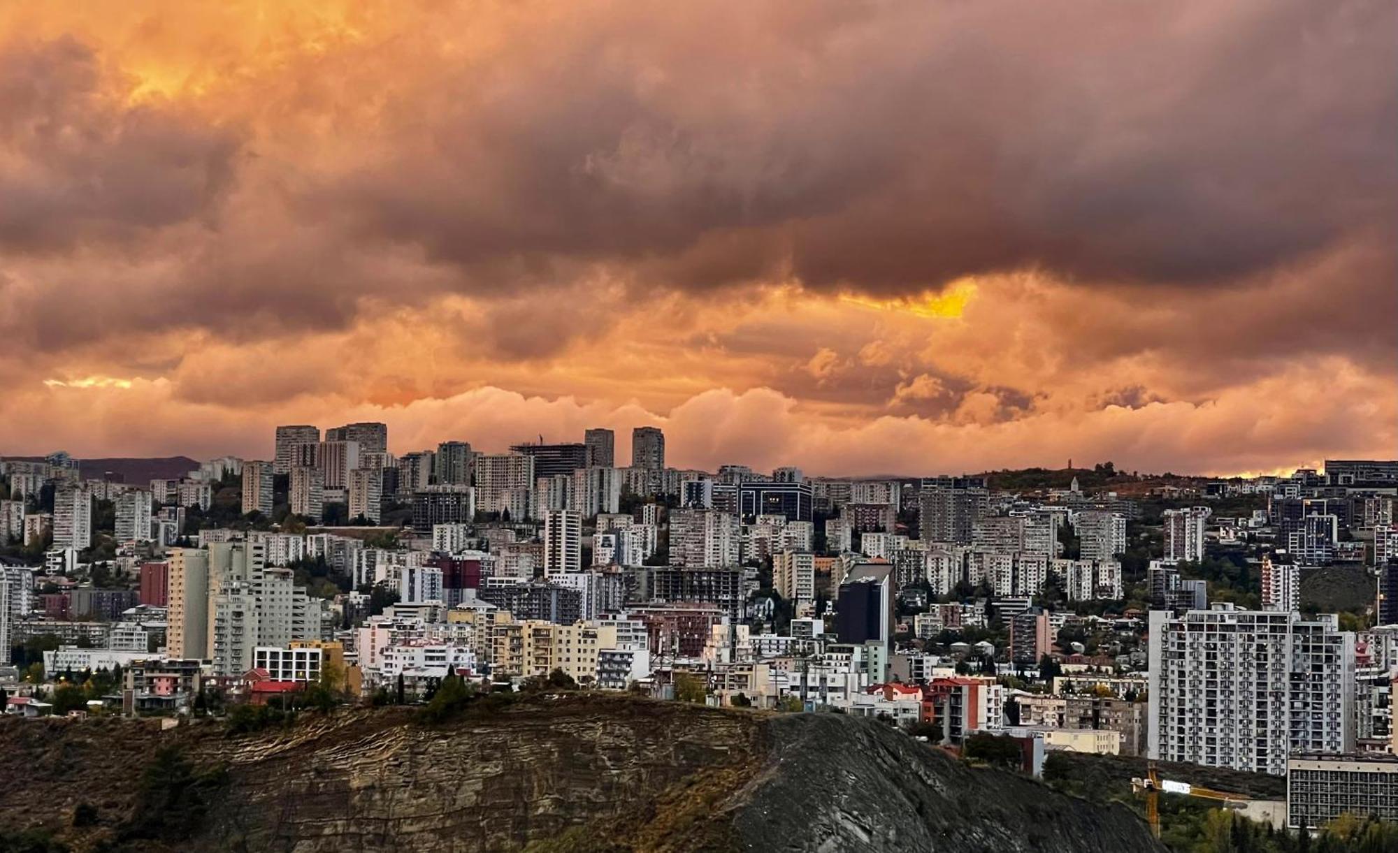 Full Comfort Apartment At Chavchavadze Tbilisi Exterior photo
